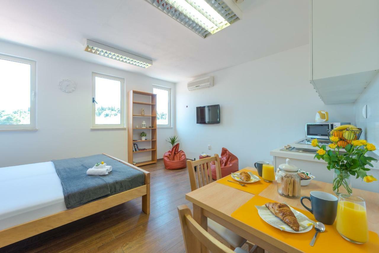 Studio Apartment Ivona ドゥブロブニク エクステリア 写真